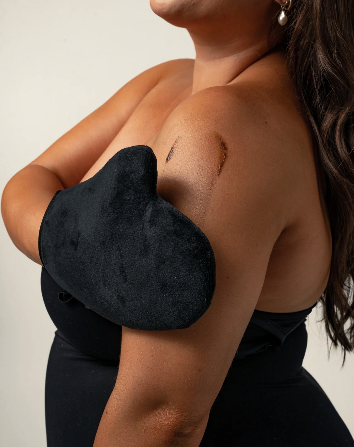 Velvet Tanning Mitt